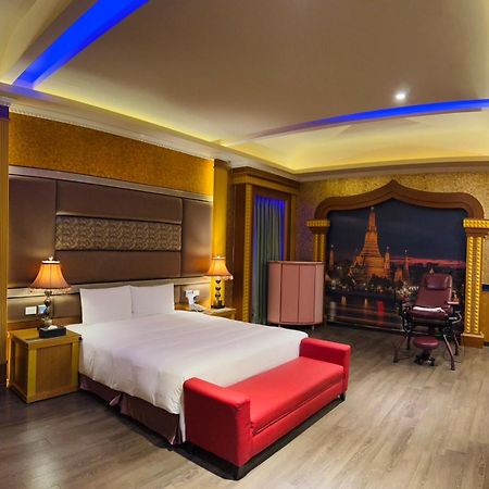 Wei Feng Exquisite Motel Pintung Branch Pingtung ภายนอก รูปภาพ