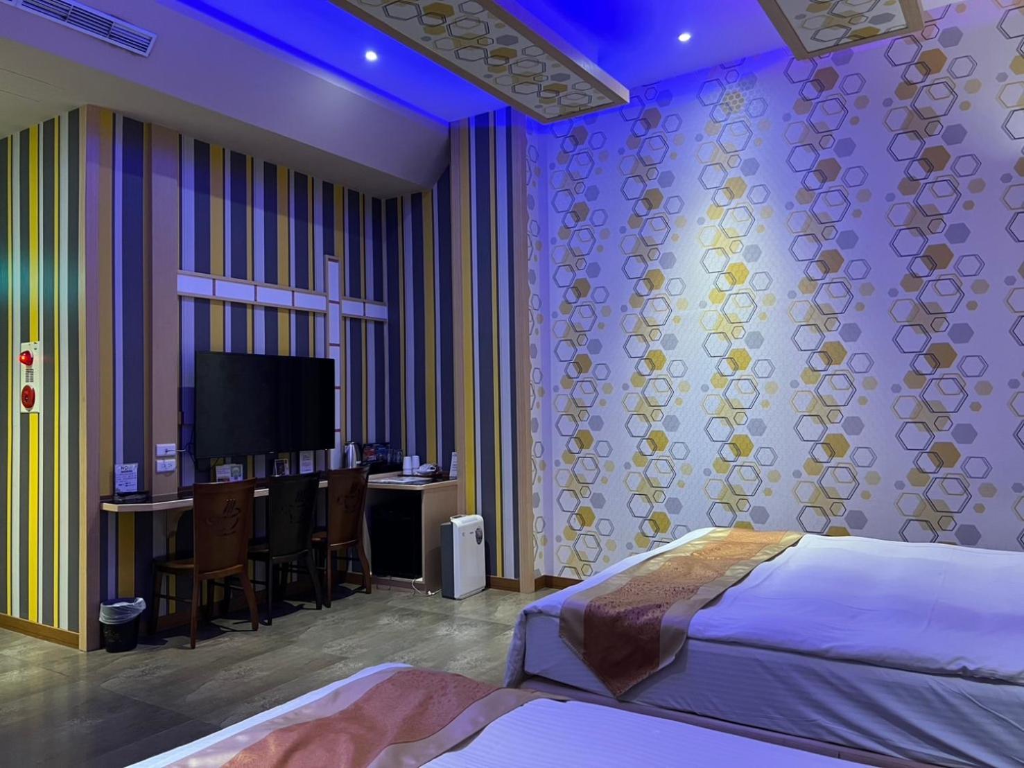 Wei Feng Exquisite Motel Pintung Branch Pingtung ภายนอก รูปภาพ